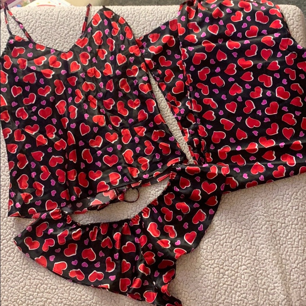 Fredrick’s of Hollywood silky feel pj’s